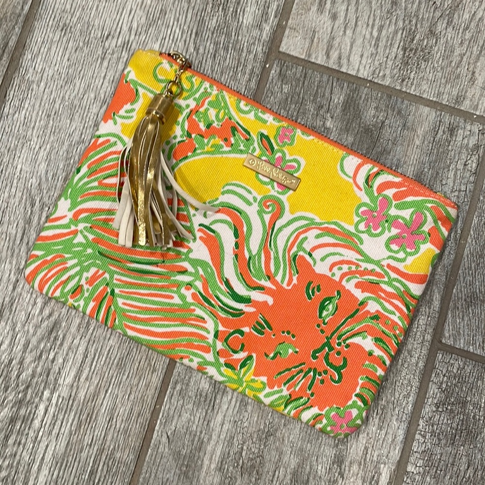 Lilly Pulitzer clutch